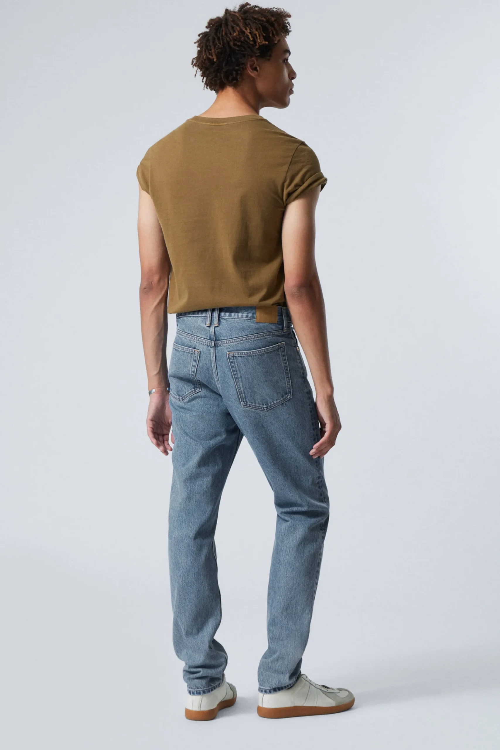barrel_relaxed_taperd_leg_jeans_3-2.webp Weekday Jeans<BARREL RELAXED TAPERD LEG JEANS