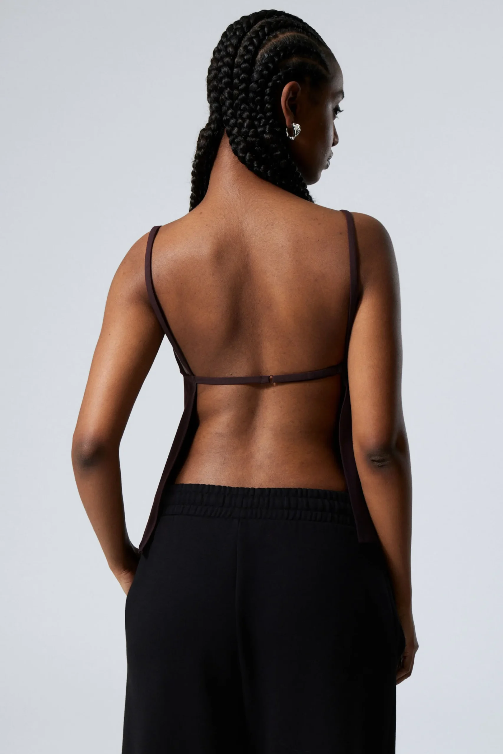 fleur_skrddad_top_3.webp Weekday Toppar<FLEUR SKRÄDDAD TOP