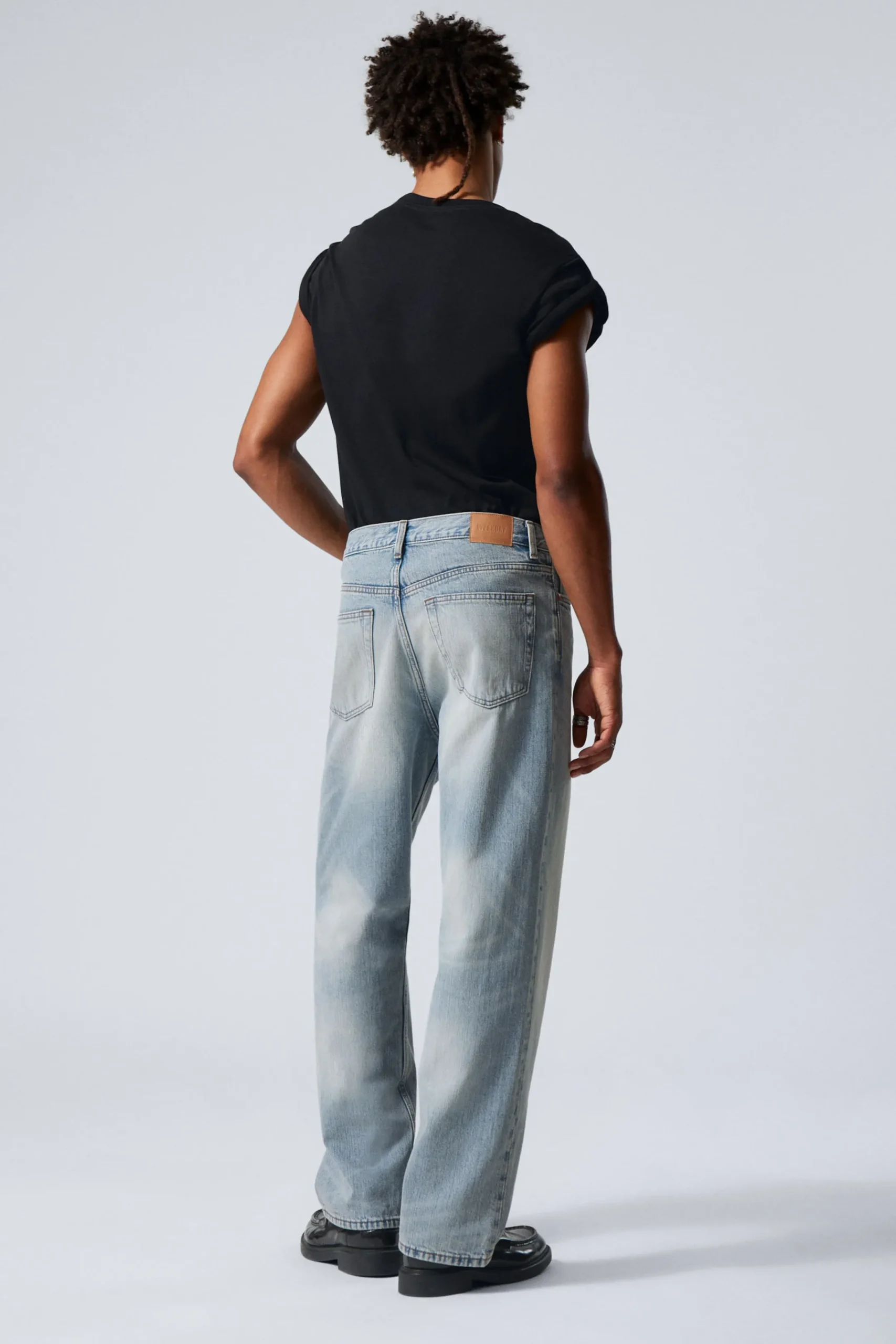 galaxy_loose_straight_leg_jeans_4-2.webp Weekday Jeans | Jeans<GALAXY LOOSE STRAIGHT LEG JEANS