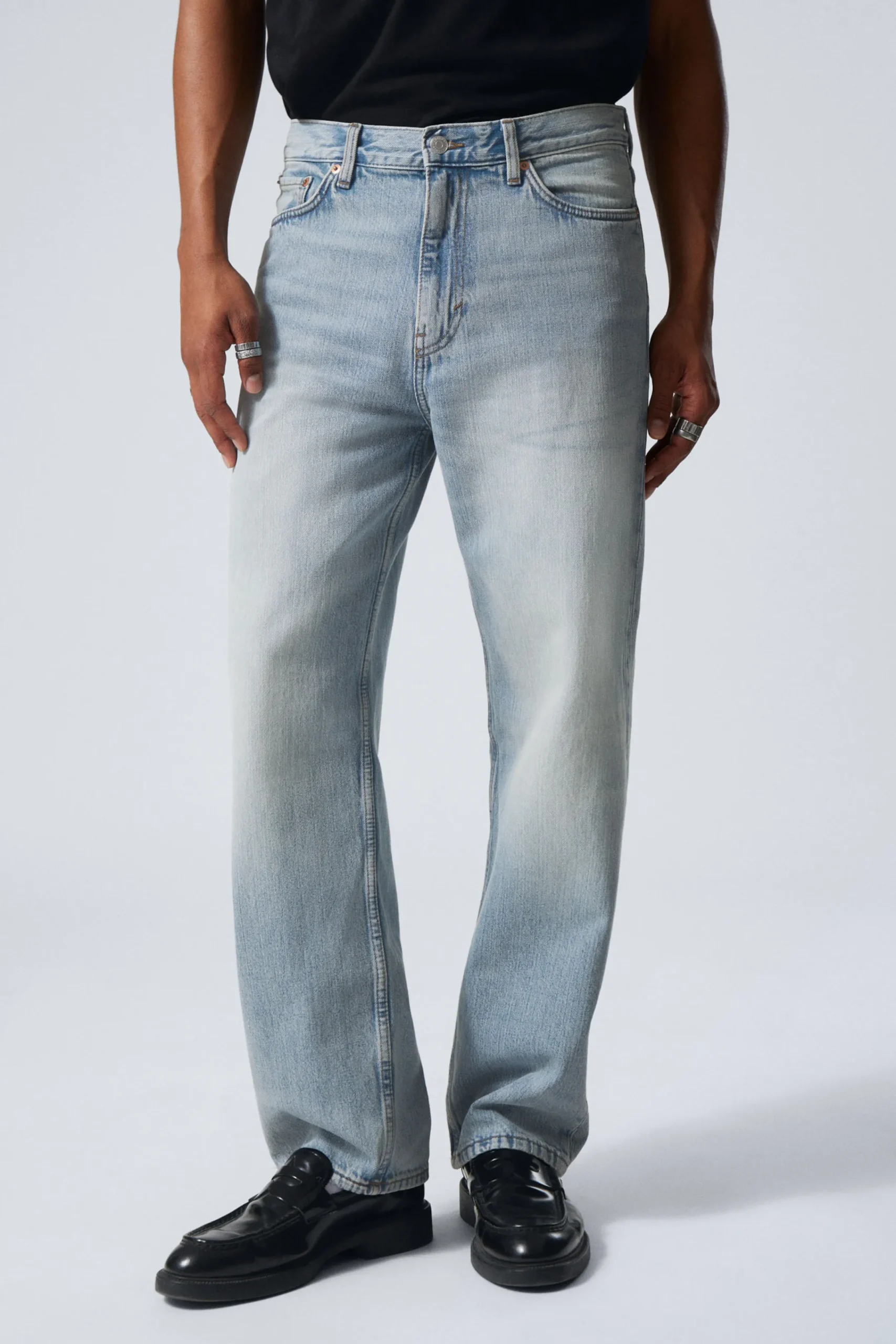 galaxy_loose_straight_leg_jeans_6-2.webp Weekday Jeans | Jeans<GALAXY LOOSE STRAIGHT LEG JEANS