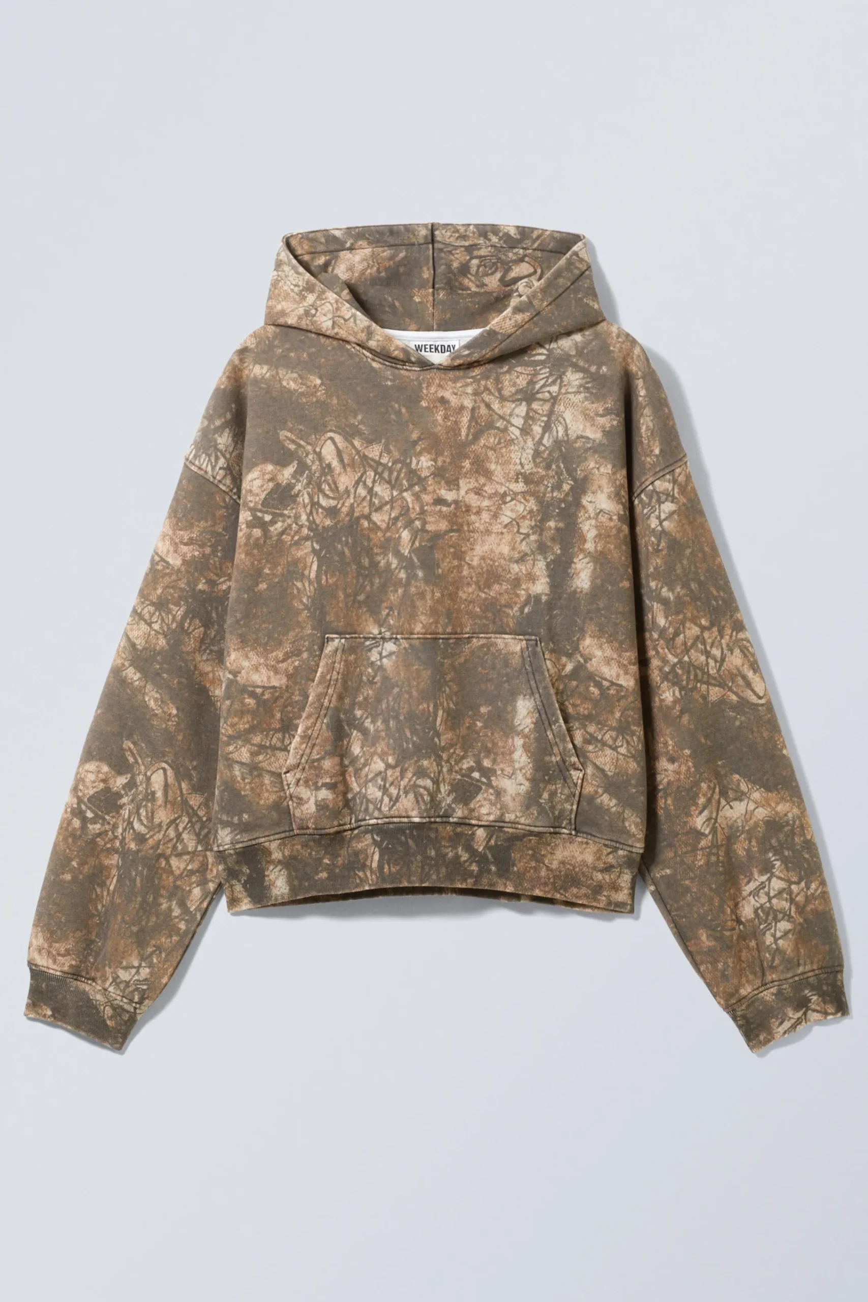 ledig_hoodie_med_tryck_2.webp Weekday Hoodies<LEDIG HOODIE MED TRYCK