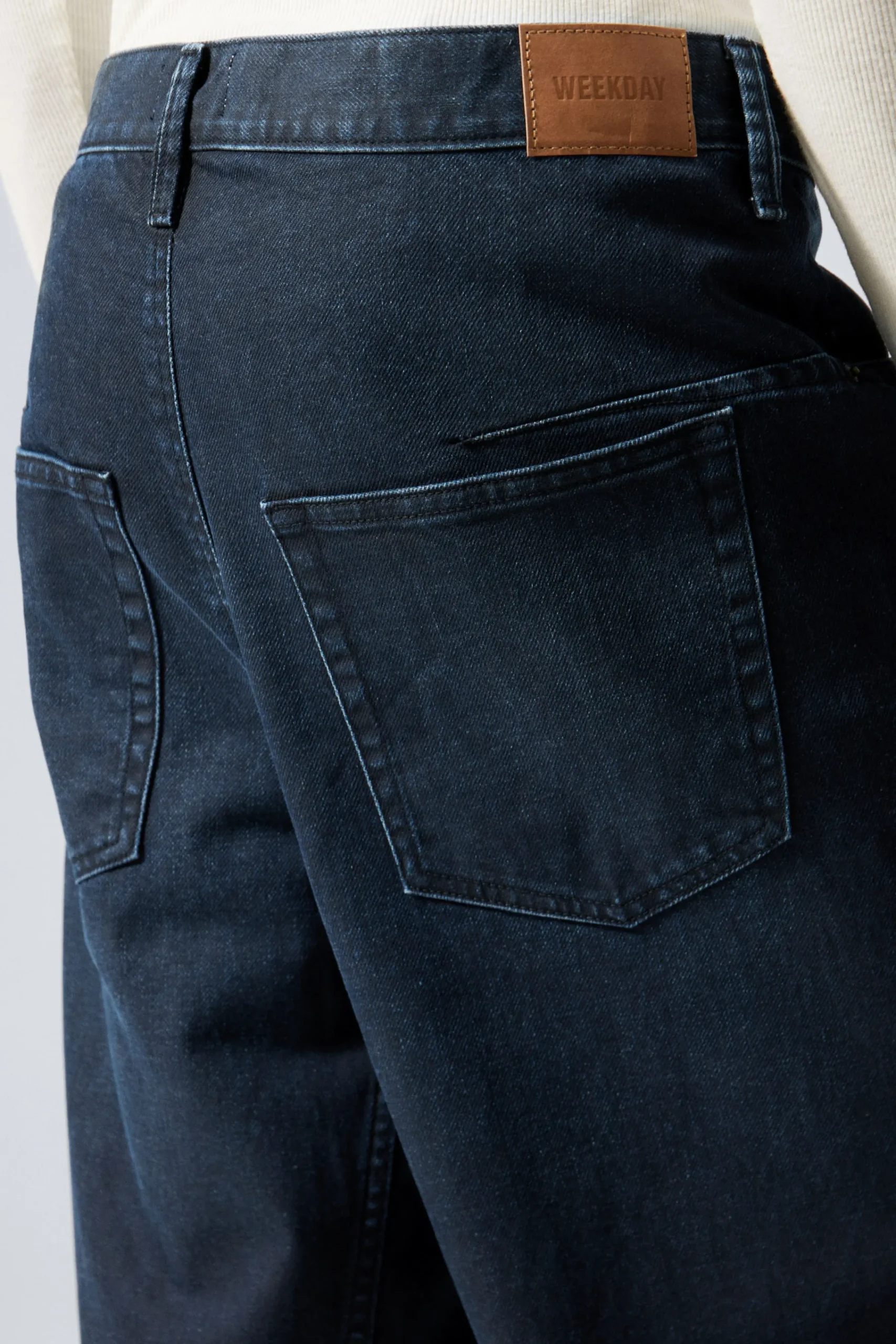 lediga_normalhga_vida_jeans_3.webp Weekday Jeans<LEDIGA NORMALHÖGA VIDA JEANS