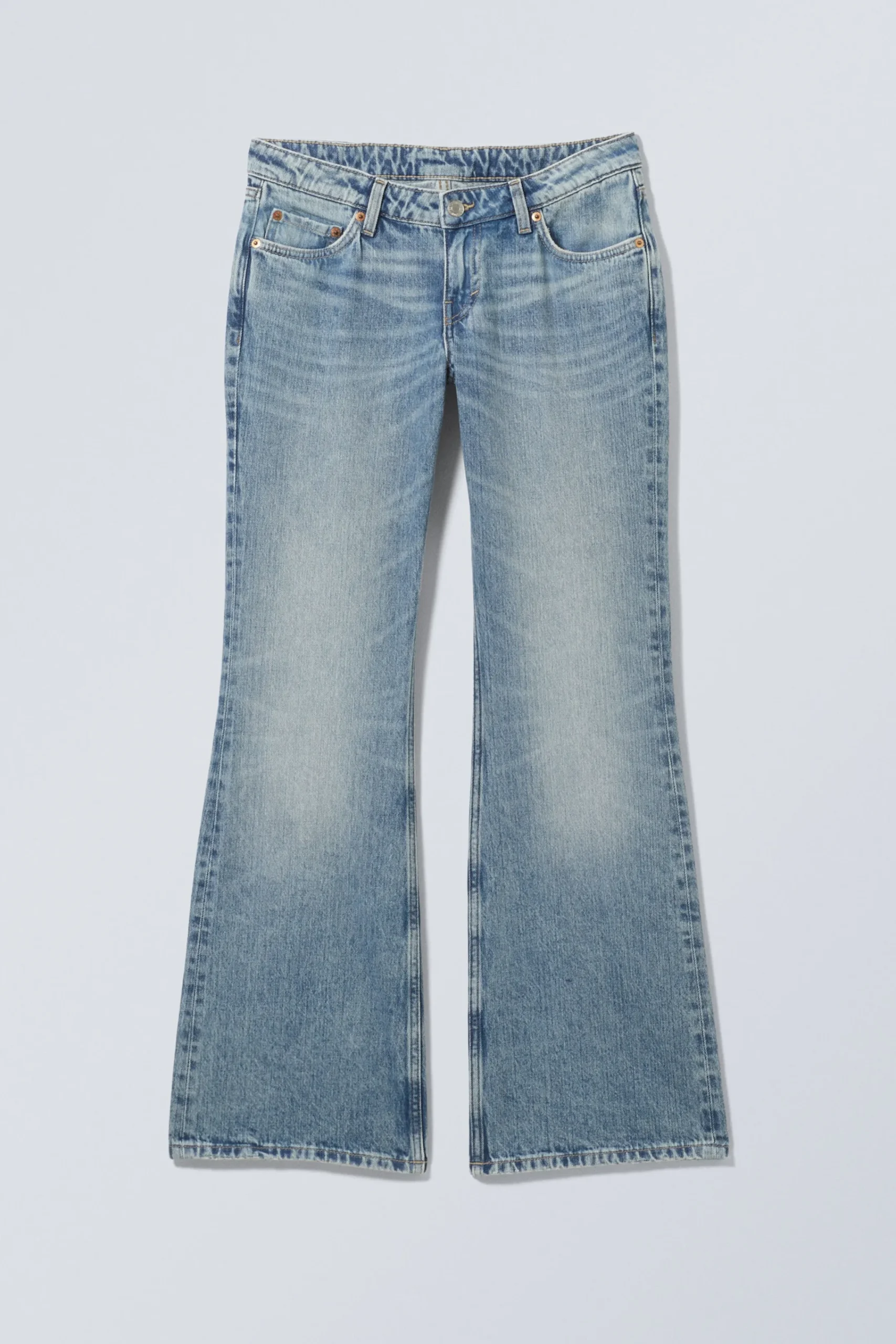 nova_low_waist_slim_bootcut_leg_jeans_2-1.webp Weekday Jeans<NOVA LOW WAIST SLIM BOOTCUT LEG JEANS