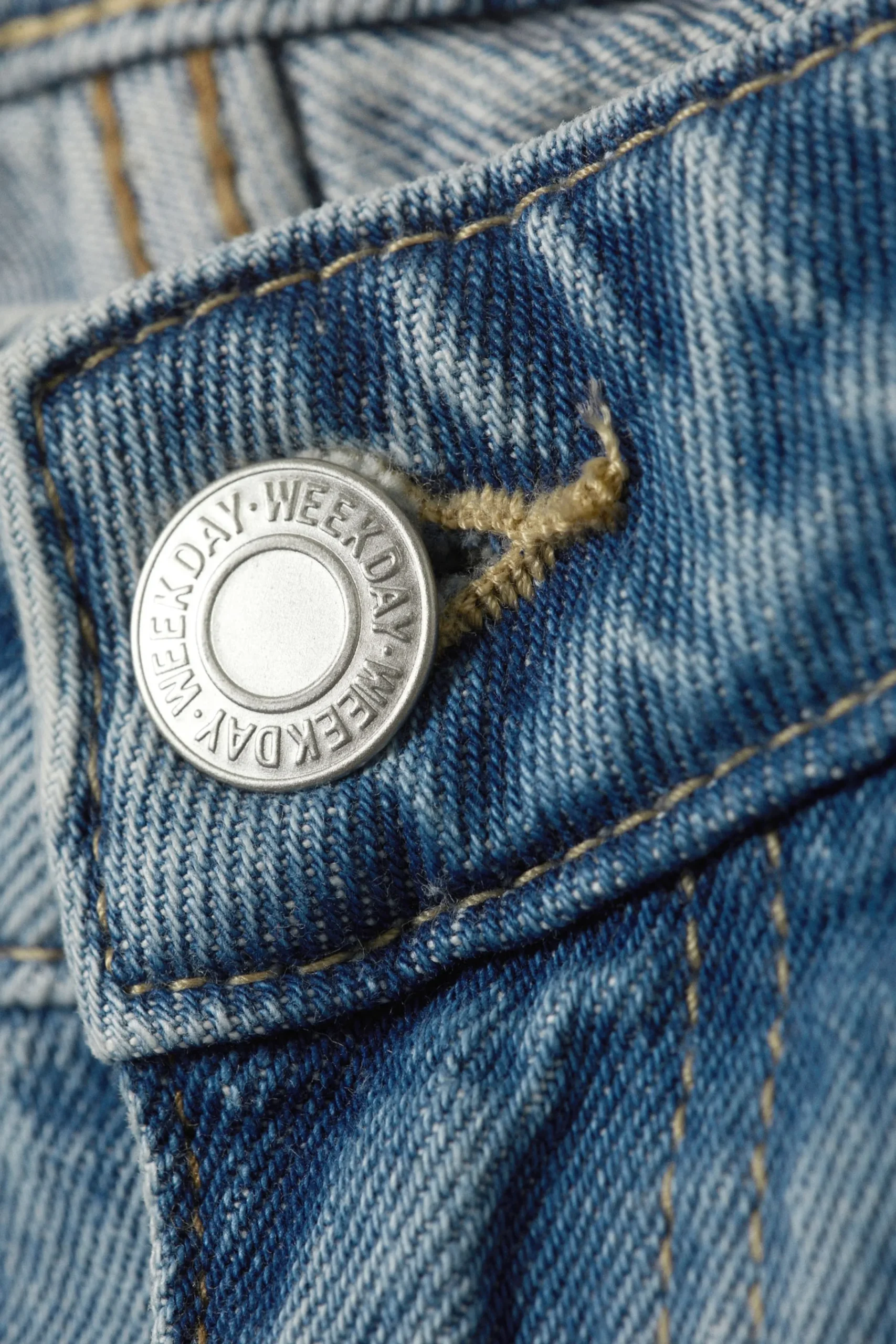 nova_low_waist_slim_bootcut_leg_jeans_5.webp Weekday Jeans<NOVA LOW WAIST SLIM BOOTCUT LEG JEANS