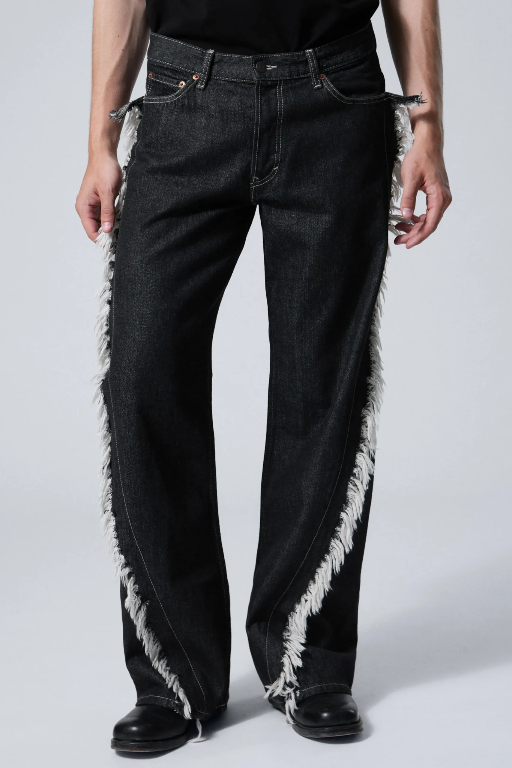 Weekday Jeans<TWIST AVSLAPPNADE FRANSIGA JEANS
